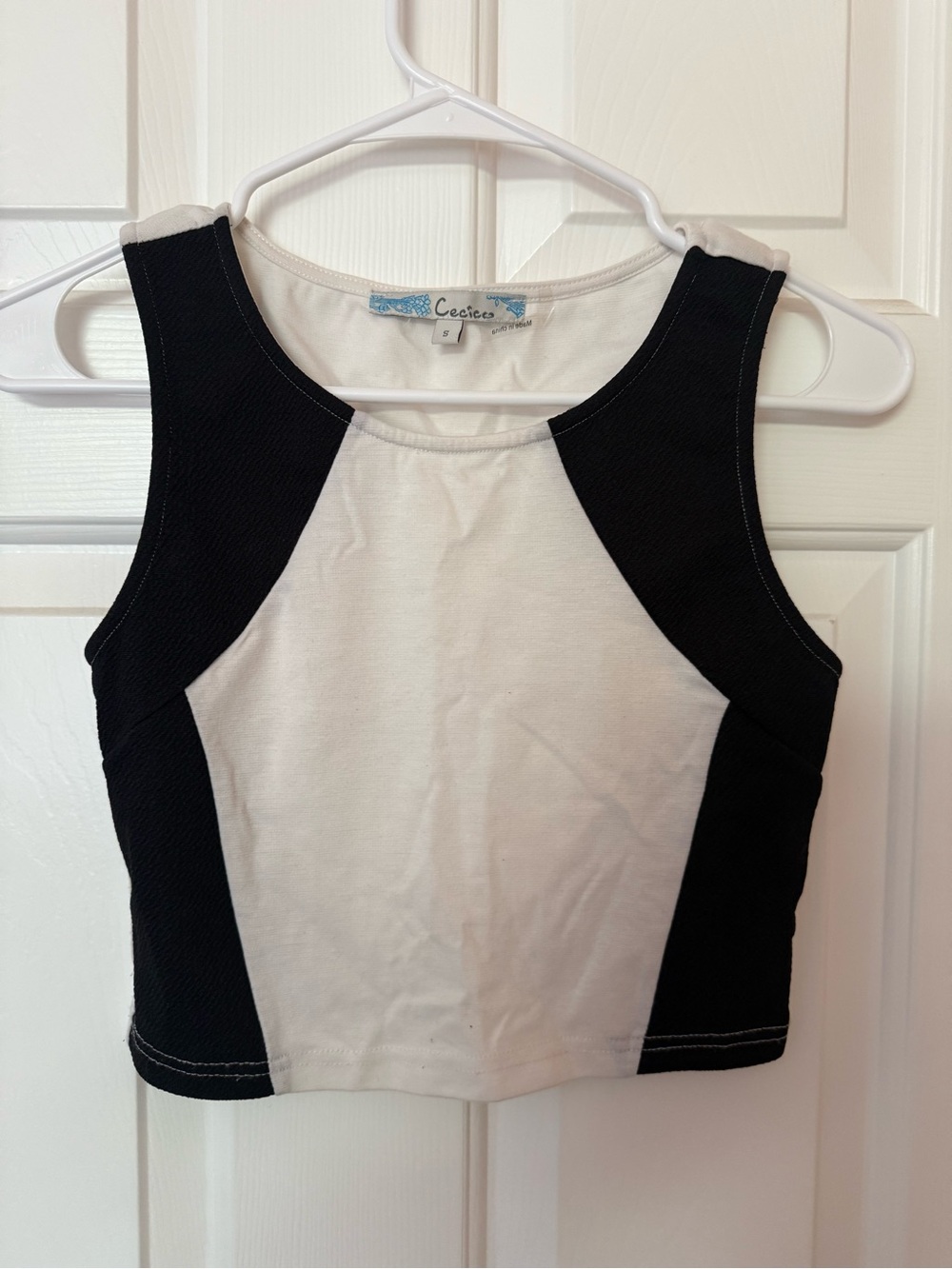 Cecico Black and White Colorblock Cropped Tank